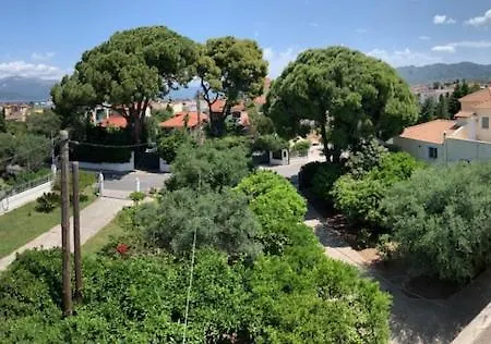 σπίτι στο πατρών με κήπο - Detached House In With Garden * Ρίο