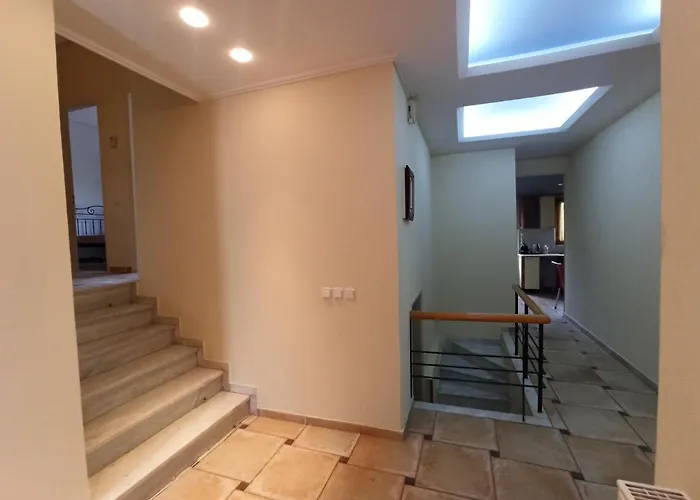 Apartamento σπίτι στο πατρών με κήπο - Detached House In With Garden Rio