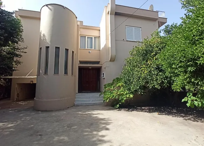 Apartamento σπίτι στο πατρών με κήπο - Detached House In With Garden
